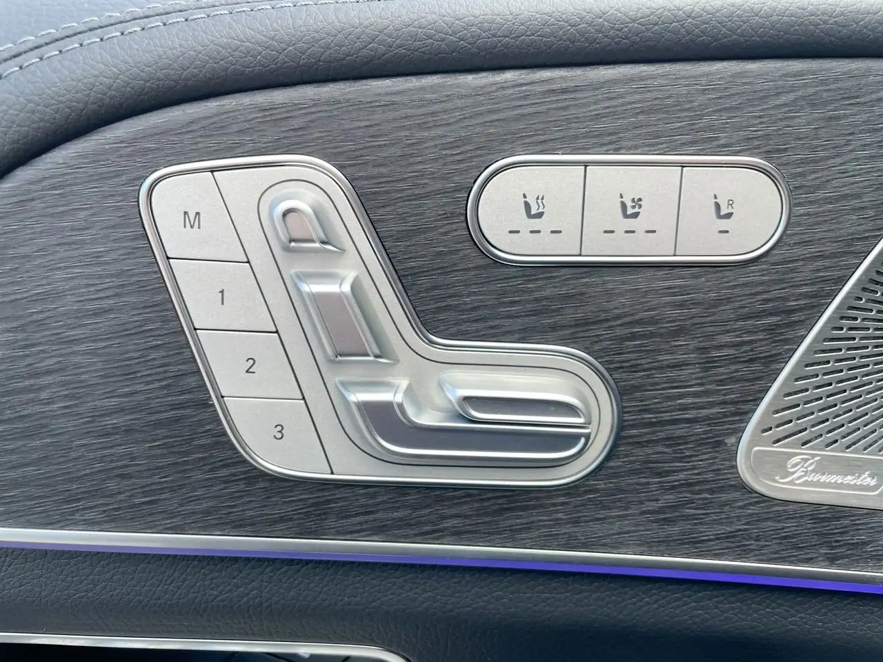 Mercedes-Benz GLE снимка Mercedes-Benz GLE