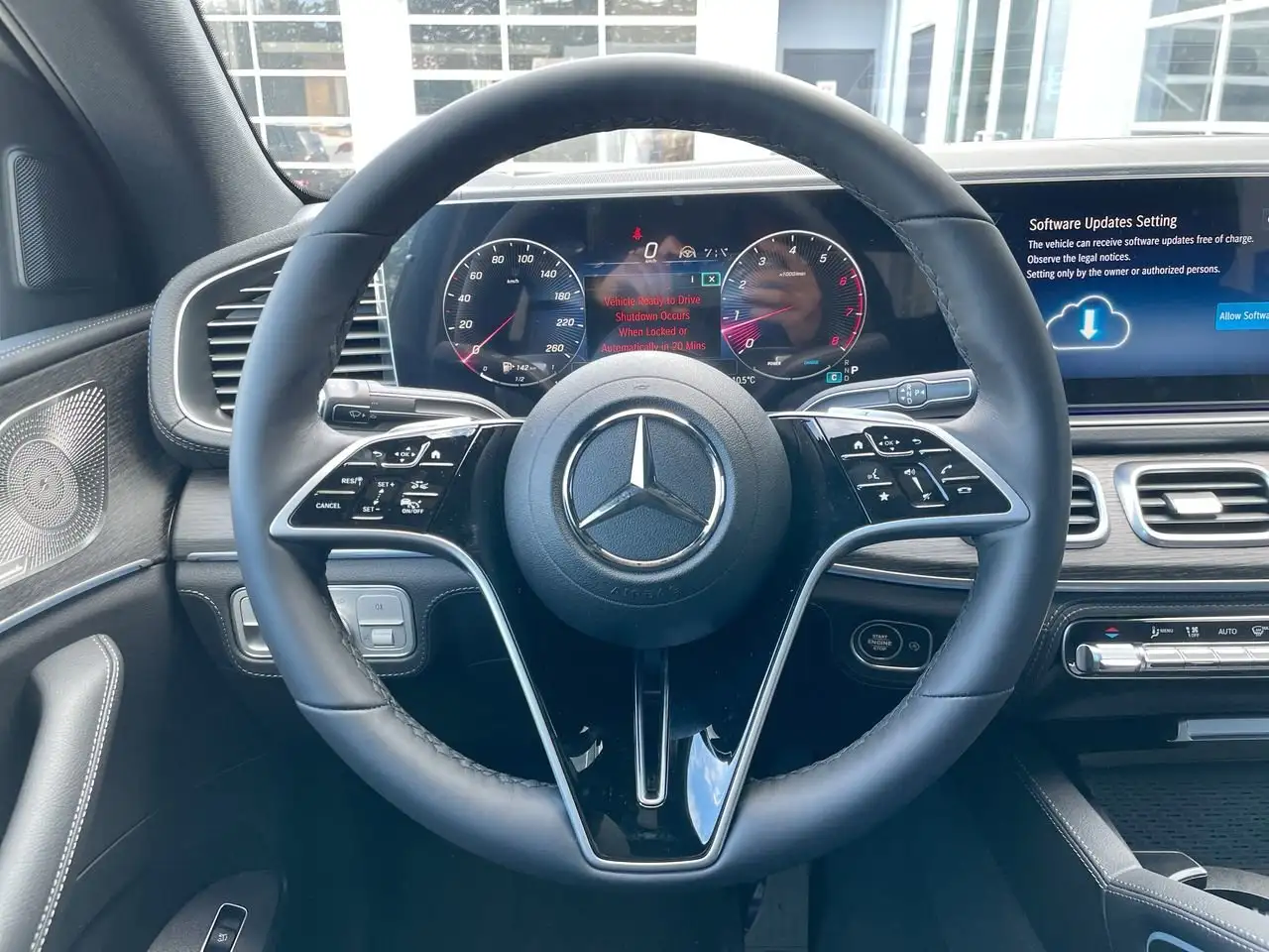 Mercedes-Benz GLE снимка Mercedes-Benz GLE
