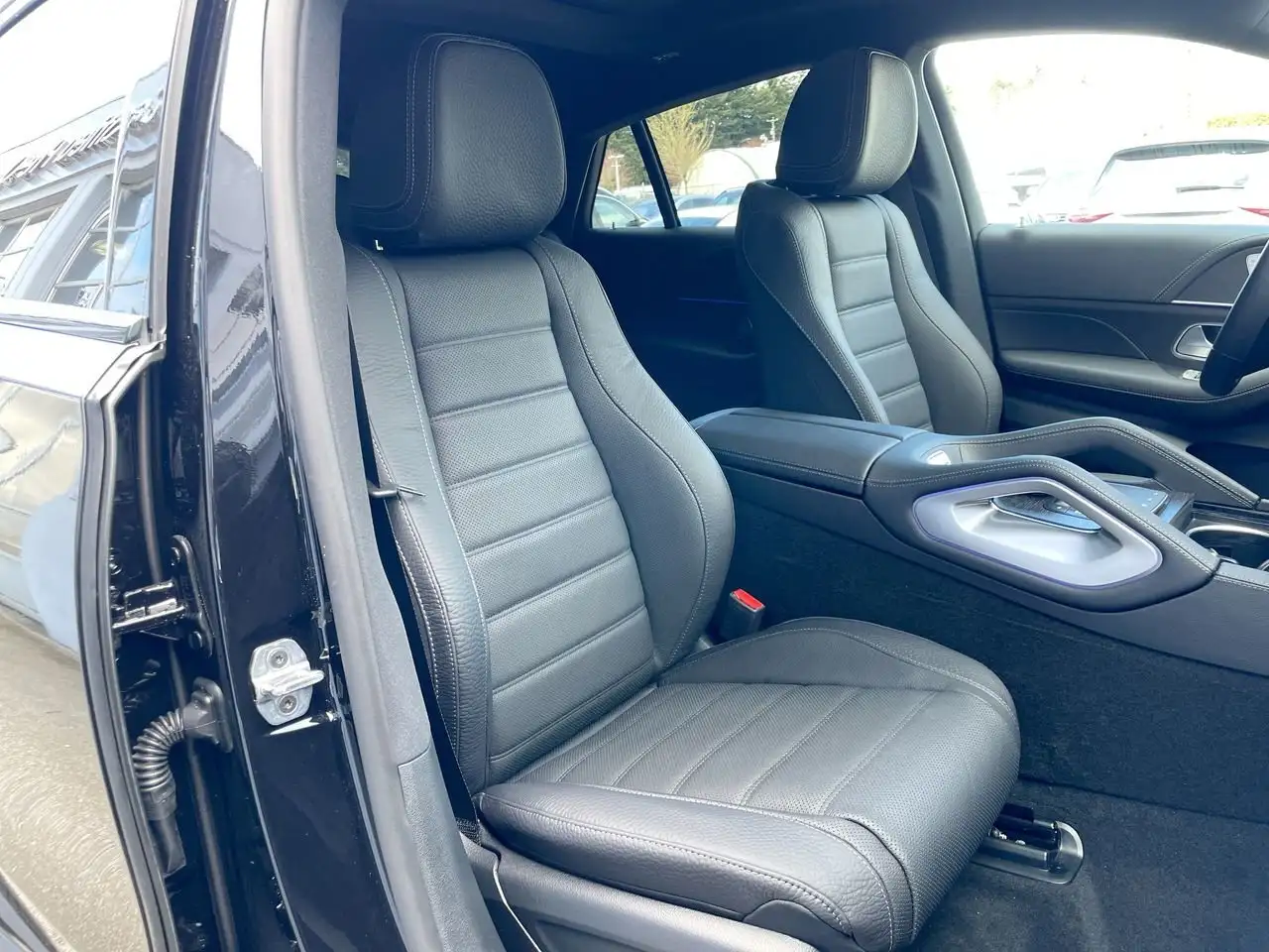 Mercedes-Benz GLE снимка Mercedes-Benz GLE