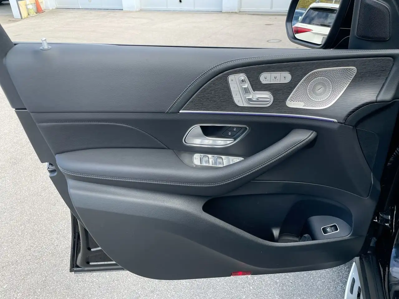 Mercedes-Benz GLE снимка Mercedes-Benz GLE