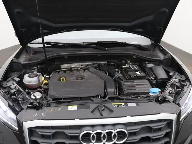 Audi Q2 view 19