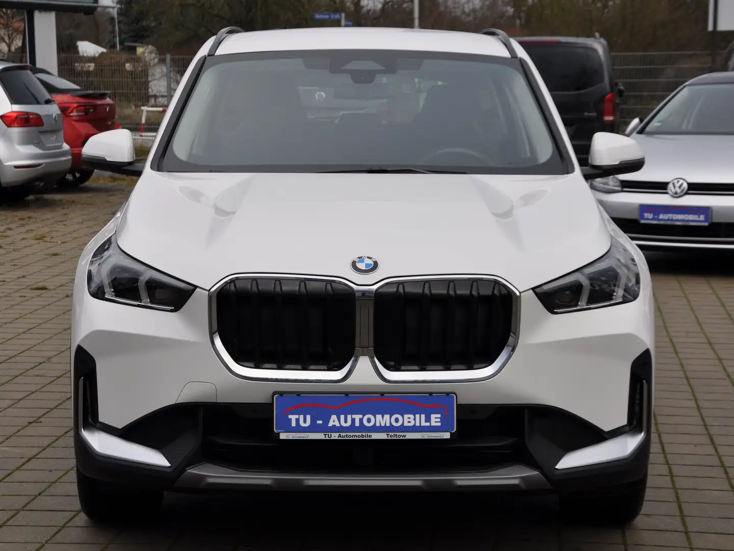 BMW X1 18 i sDrive Aut. BMW Live Cockpit Plus-LEDER-RKAM Blanc - 2