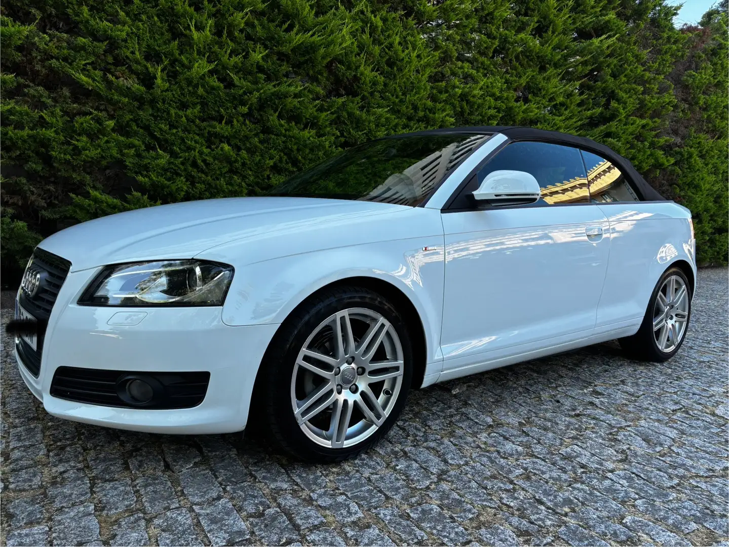 Audi A3 Cabrio 2.0TDI S LINE - 1