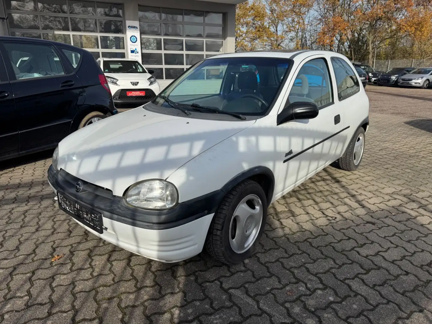 Opel Corsa 1.4 16V Advantage Bianco - 1