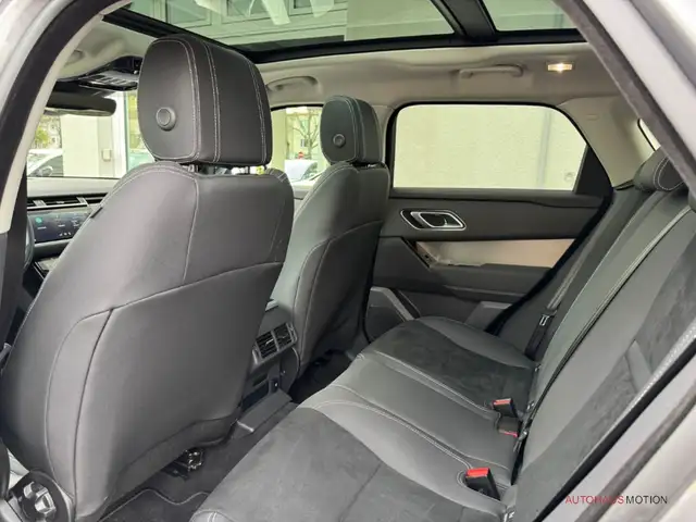 Land Rover Range Rover Velar view 11