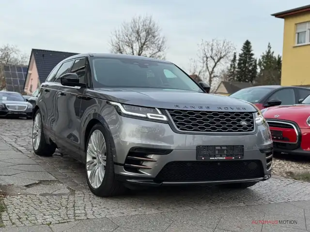 Land Rover Range Rover Velar view 4