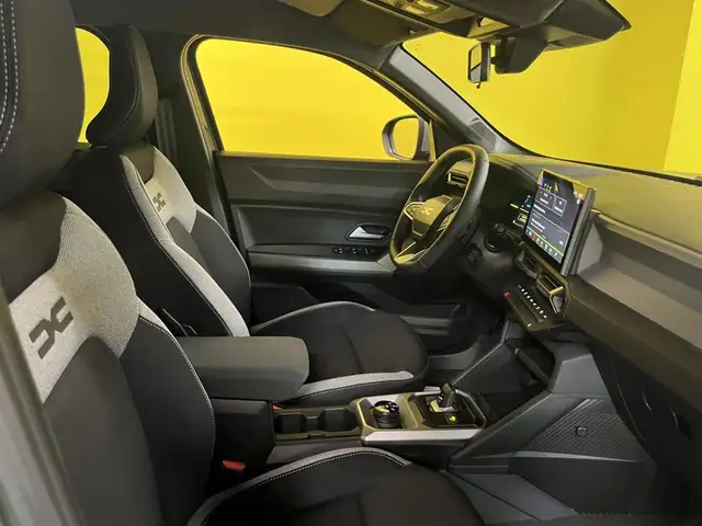 Dacia Duster view 15