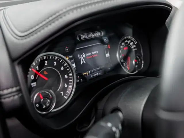 RAM 1500 RAM 1500 Laramie Sport Quad Cab 6'4''-Bed 4x4 Ansicht 24