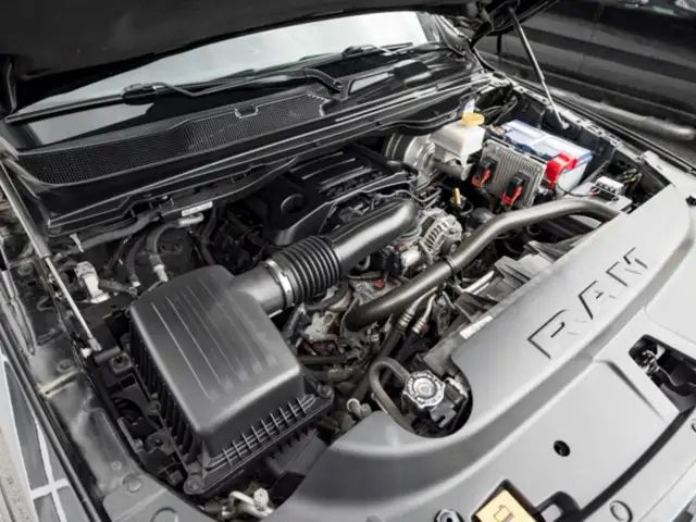 RAM 1500 RAM 1500 Laramie Sport Quad Cab 6'4''-Bed 4x4 Ansicht 8