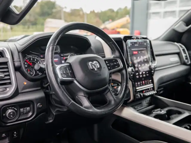 RAM 1500 RAM 1500 Laramie Sport Quad Cab 6'4''-Bed 4x4 Ansicht 23