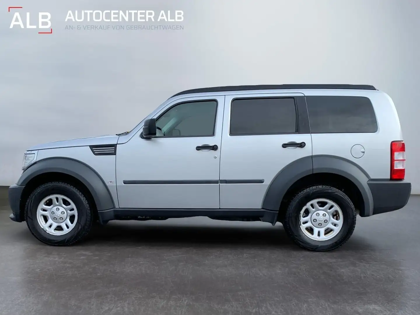 Dodge Nitro 2.8 CRD DPF SE /KLIMA/4X4/AHK/EURO4/ Срібний - 2