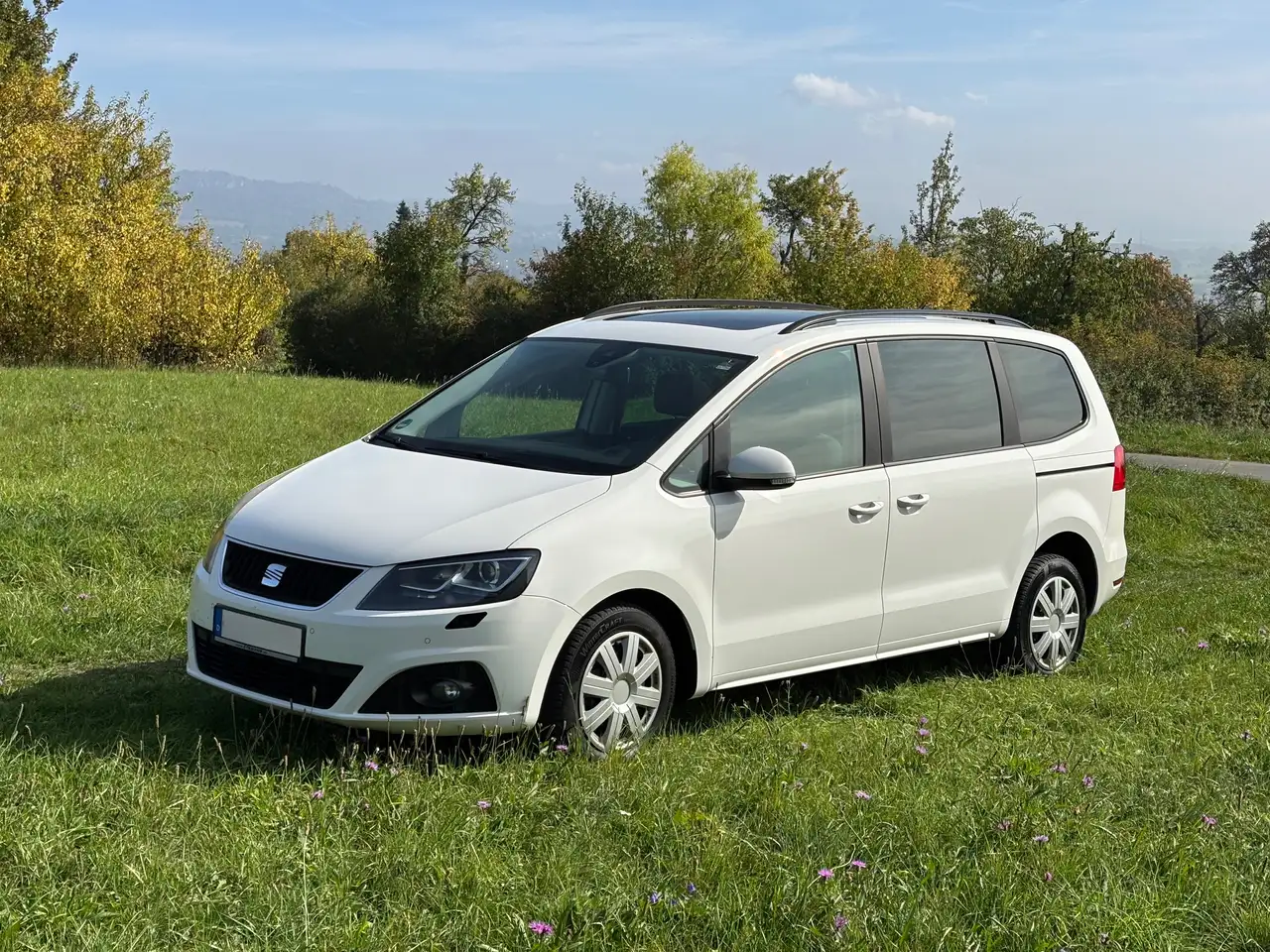 SEAT Alhambra Alhambra 2.0 TDI Ecomotive Style Salsa — photo 1 of 15
