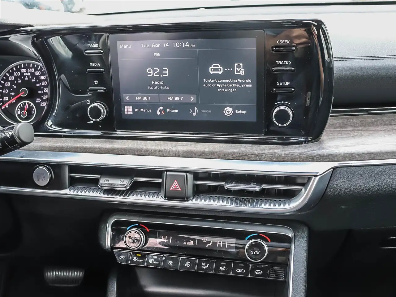 Kia K5 снимка Kia K5