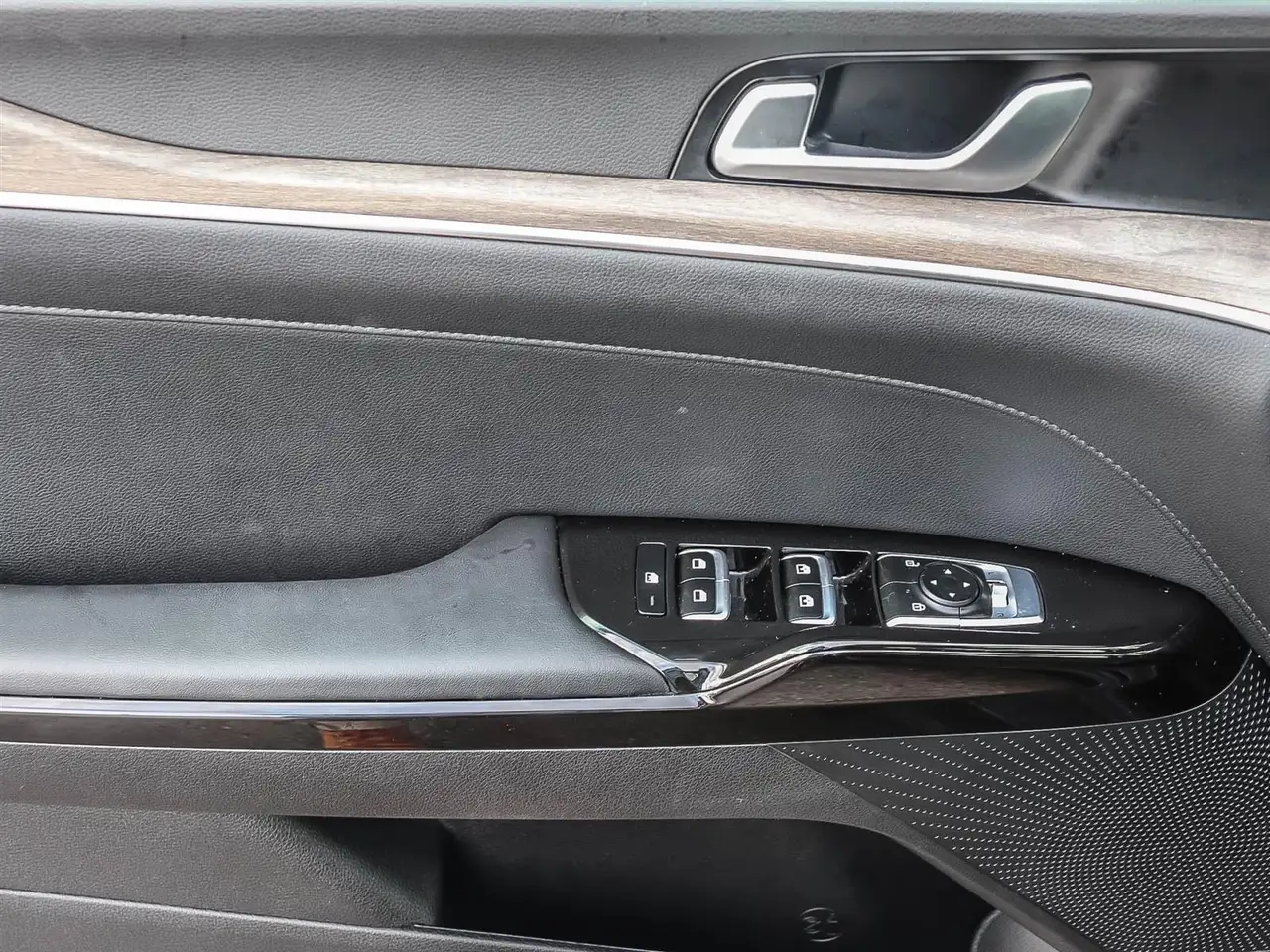 Kia K5 снимка Kia K5