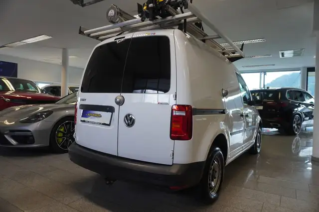 Volkswagen Caddy view 5