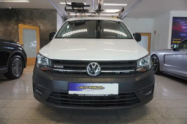 Volkswagen Caddy view 2