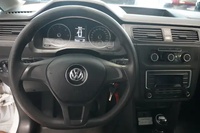 Volkswagen Caddy view 11
