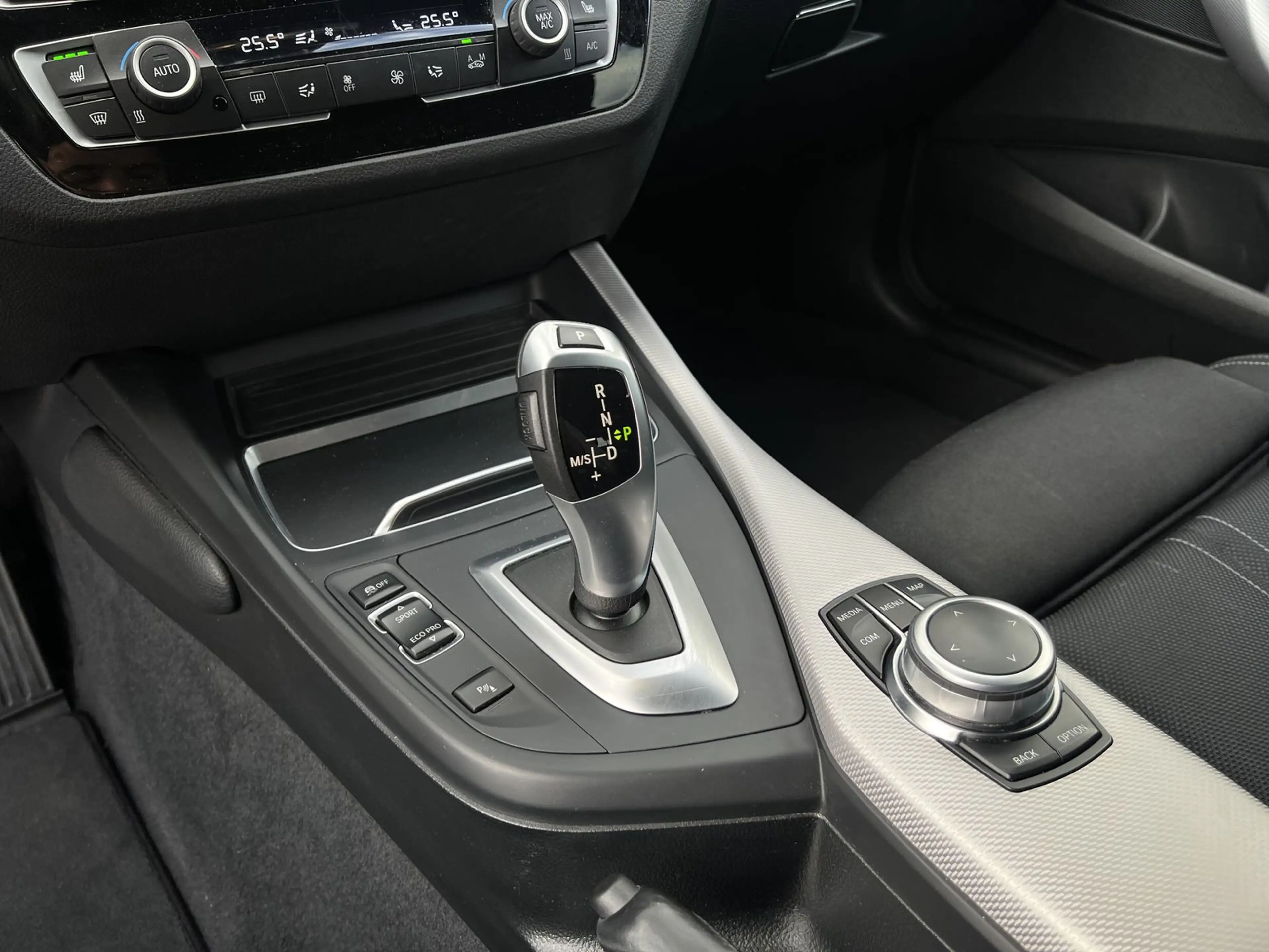 BMW 118 i Edition M Sport Shadow Automatik HiFi LED — photo 14