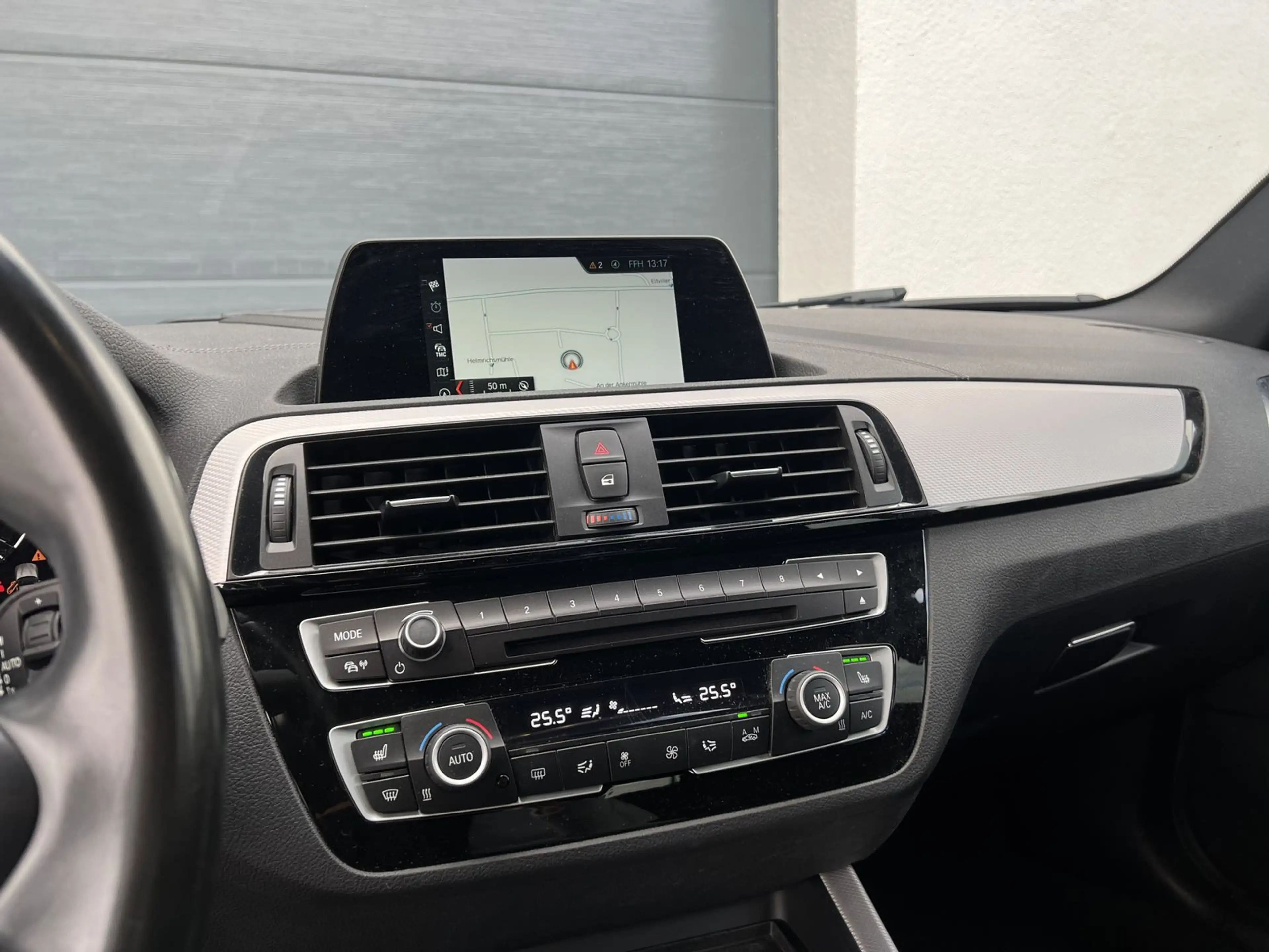 BMW 118 i Edition M Sport Shadow Automatik HiFi LED — photo 13