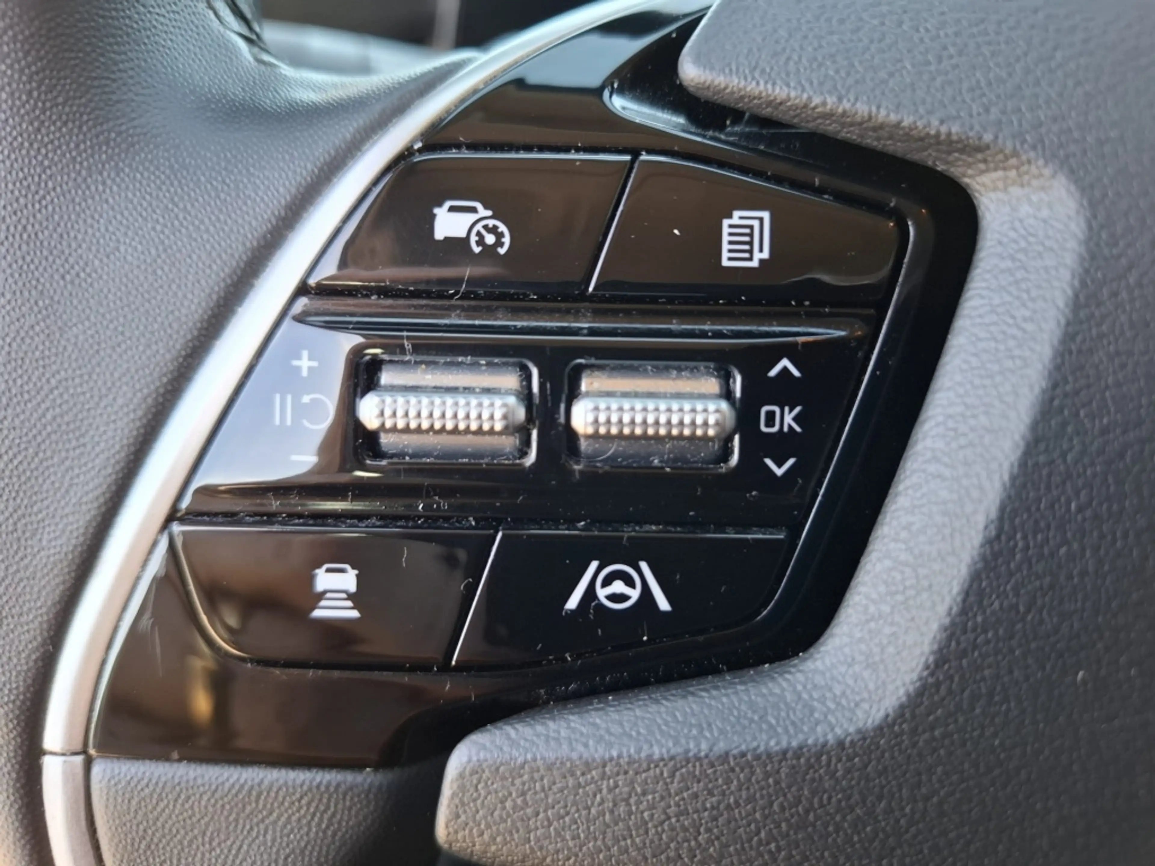 Kia Niro 1.6 HEV Dynamicline — photo 13