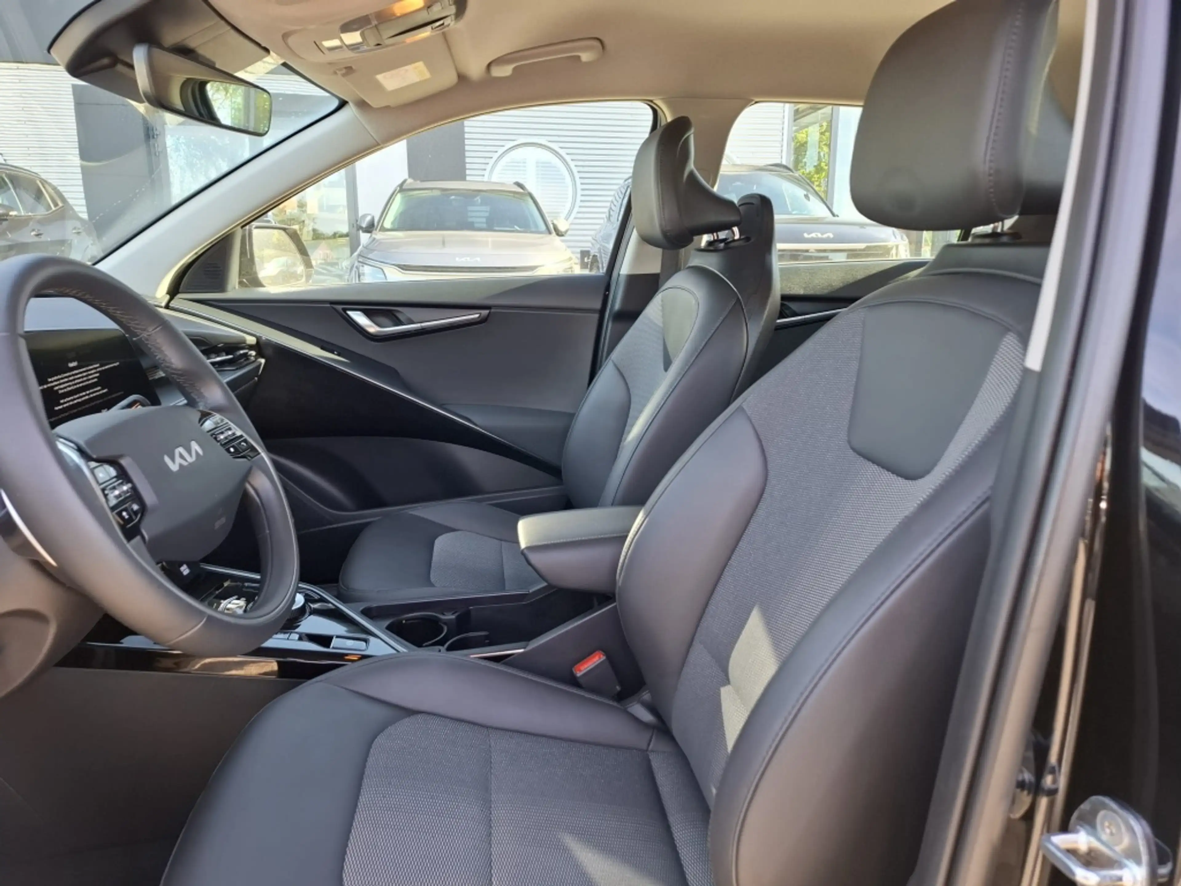 Kia Niro 1.6 HEV Dynamicline — photo 11