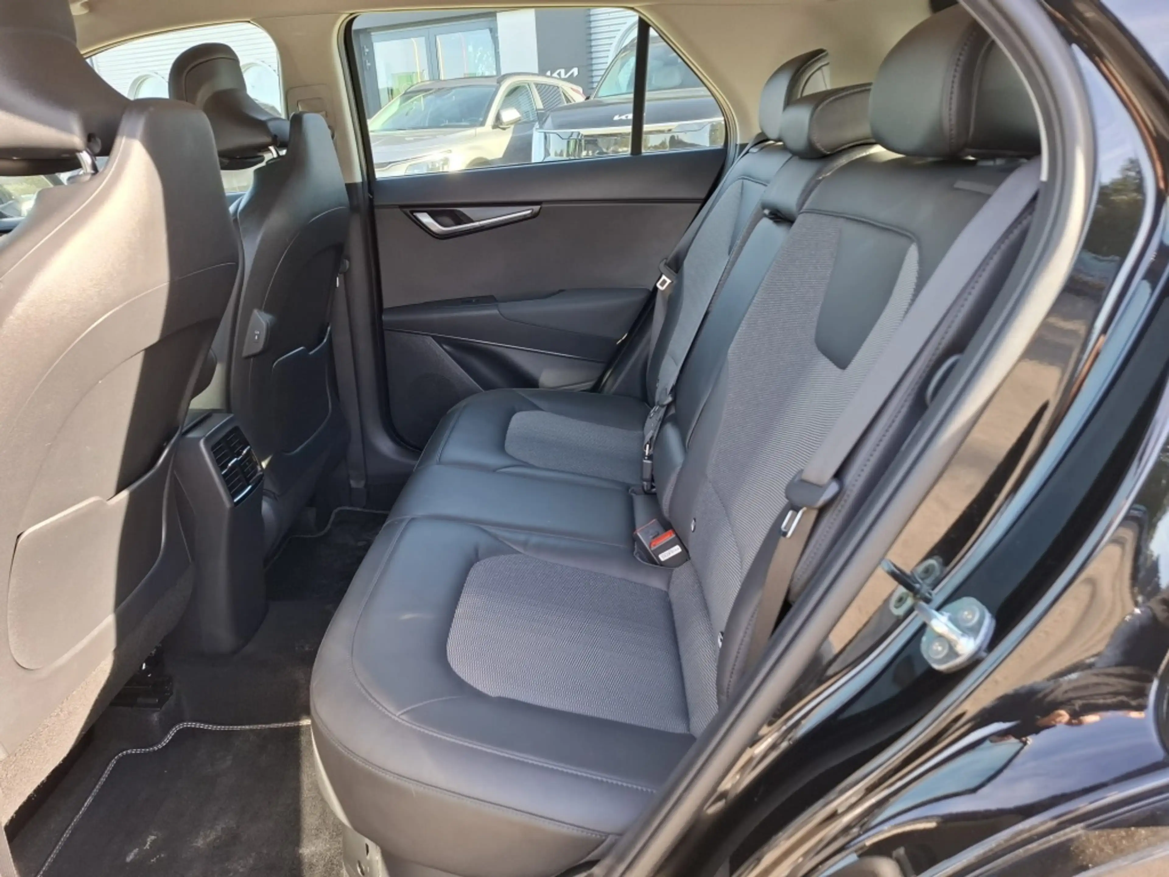 Kia Niro 1.6 HEV Dynamicline — photo 10