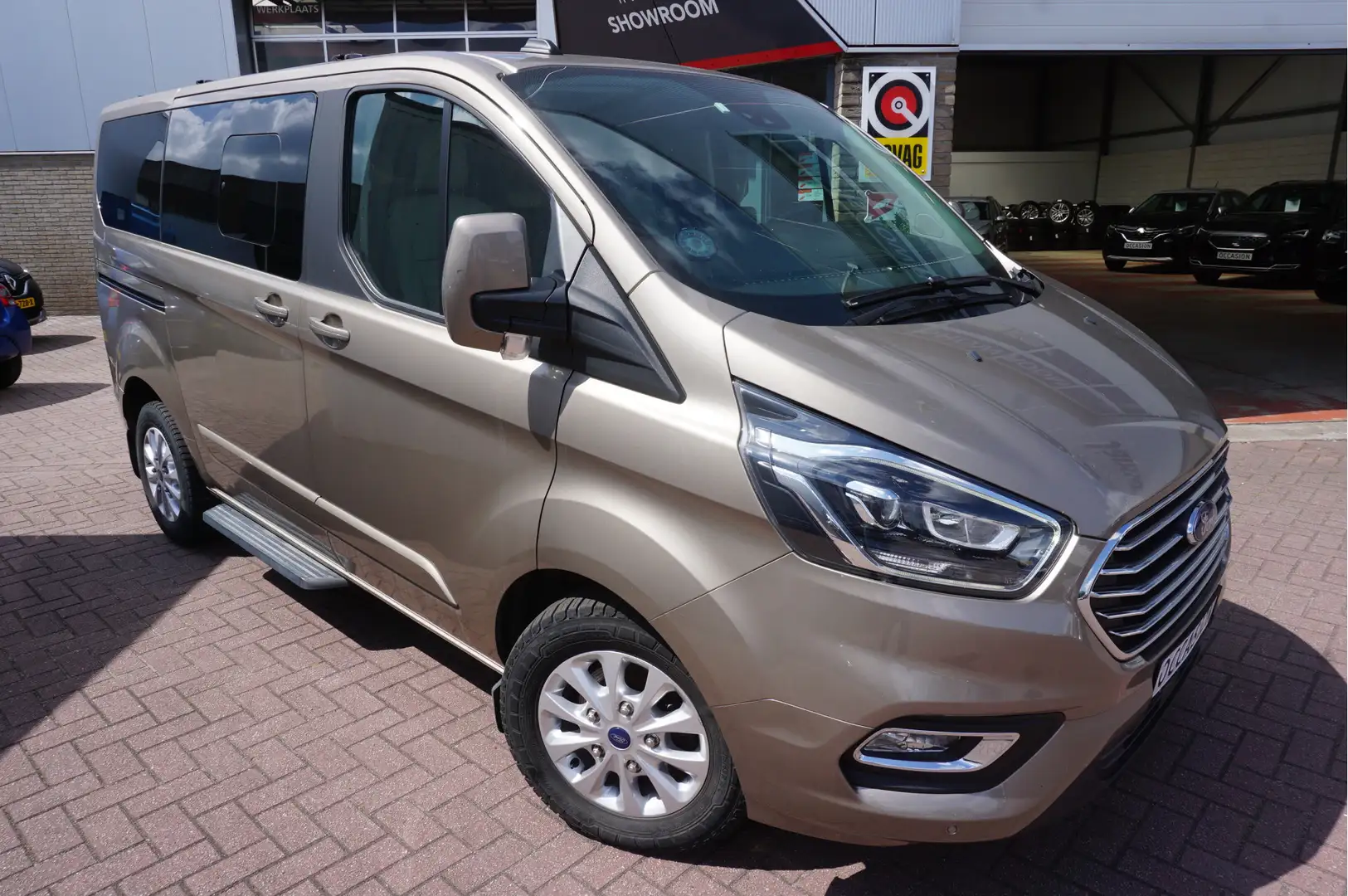 Ford Tourneo Custom 1.0I EcoBoost PHEV Titanium 320 L1H1 Automaat Grijs - 1