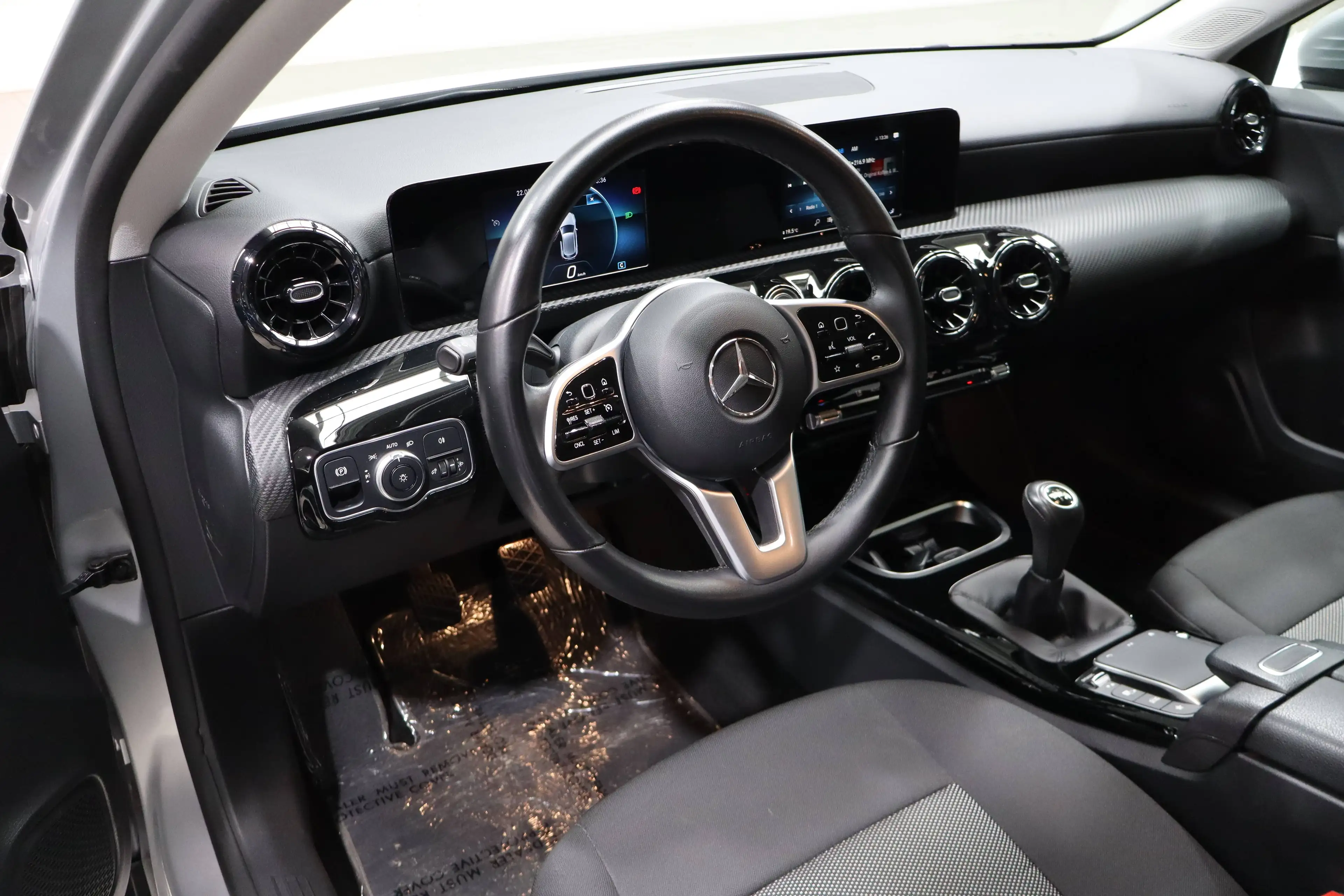 Mercedes-Benz A 180 A 180 d Business Solution — photo 12
