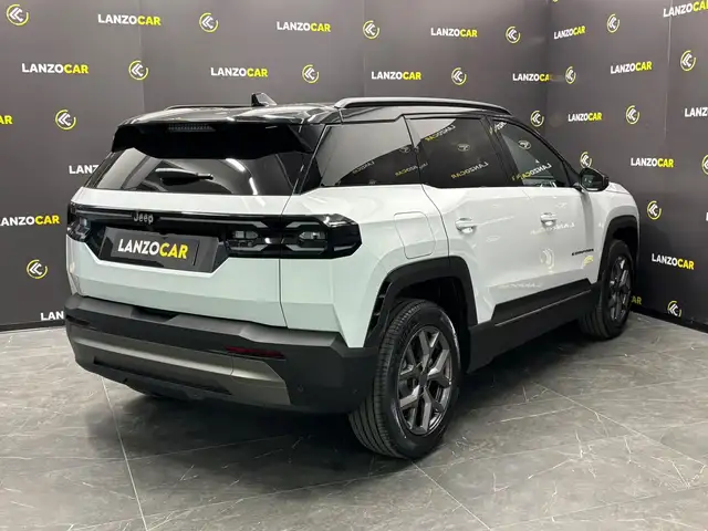Jeep Compass view 4