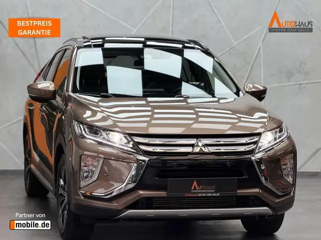 Mitsubishi Eclipse Cross Top 2WD 1.5 T-MIVEC|HUD|LED|AHK|KAM