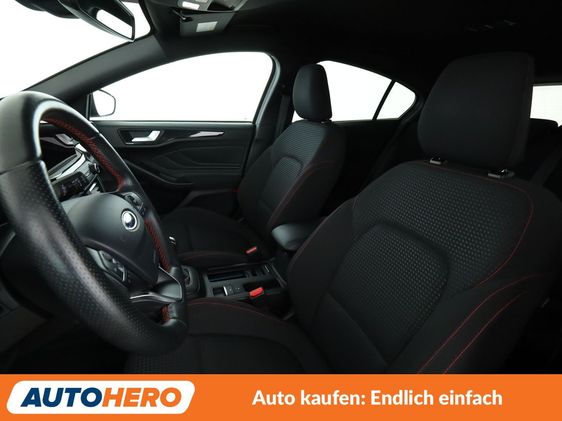 Ford Focus 1.0 EcoBoost ST-Line *NAVI*LED*PDC*SHZ*LHZ* — photo 10