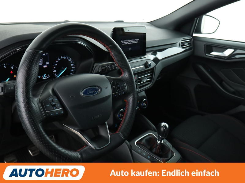 Ford Focus 1.0 EcoBoost ST-Line *NAVI*LED*PDC*SHZ*LHZ* — photo 11