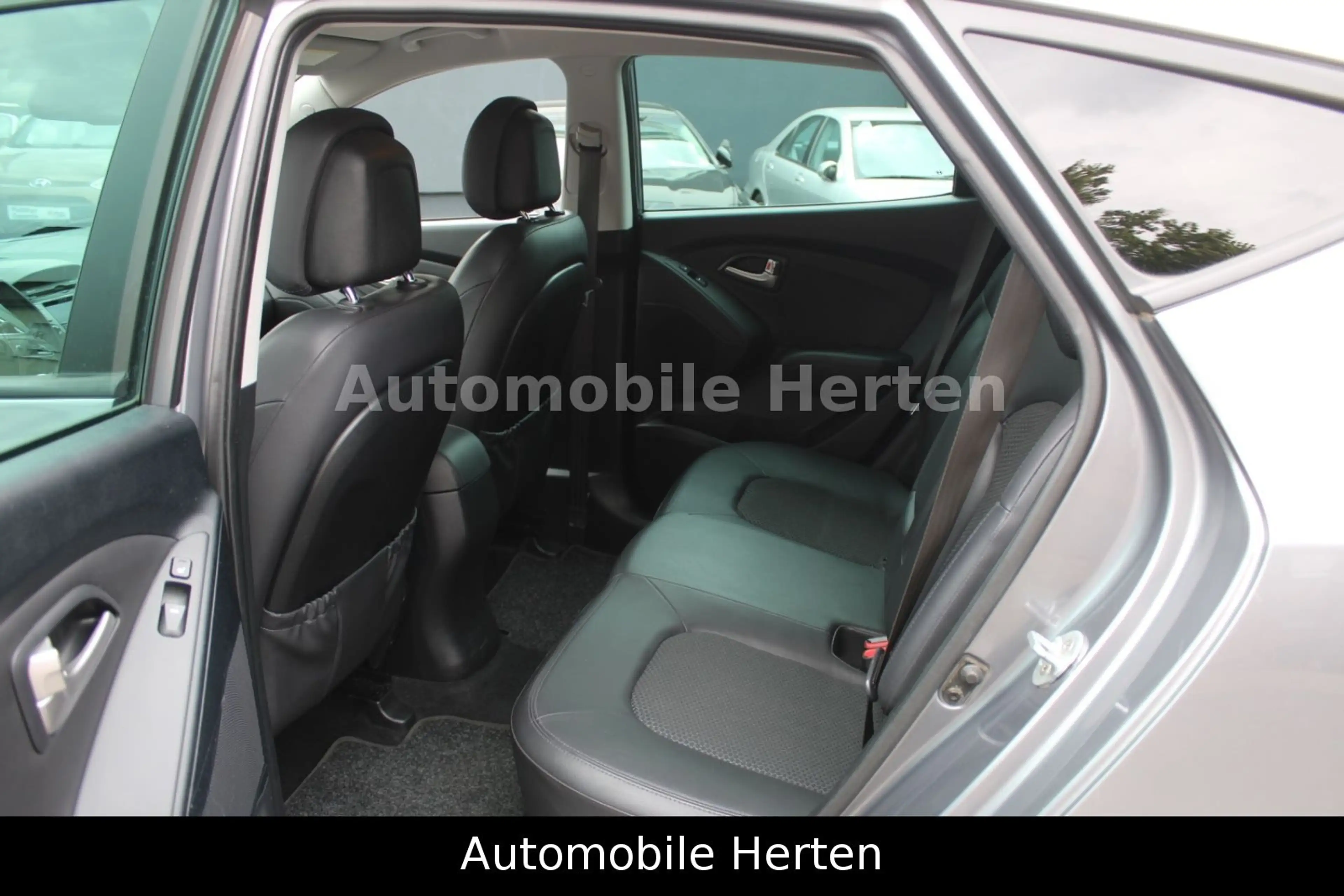 Hyundai iX35 1.7 CRDI *5 Star Edition 2WD*KLIMA*PDC*SHZ* — photo 13