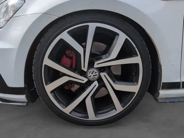 Volkswagen Golf view 15