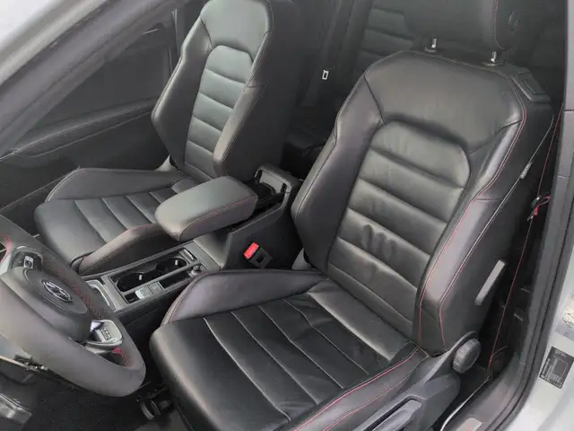 Volkswagen Golf view 12