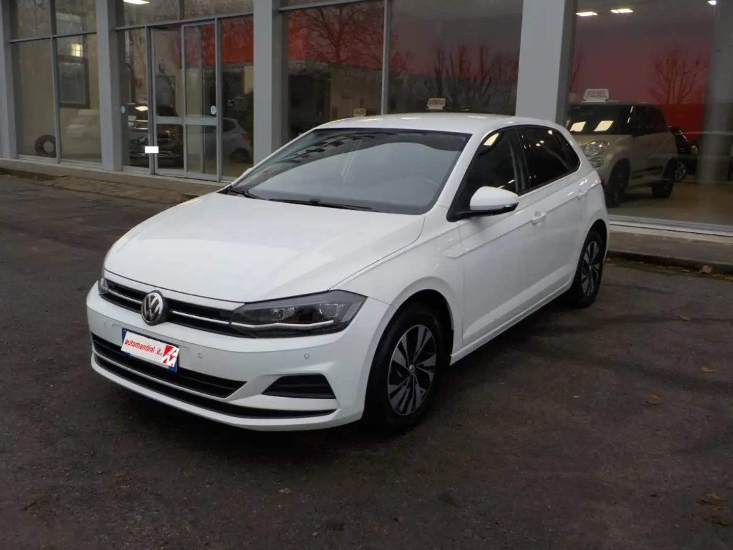 Volkswagen Polo Polo VI 2017 5p 1.0 tgi Highline 90cv Blanc - 1