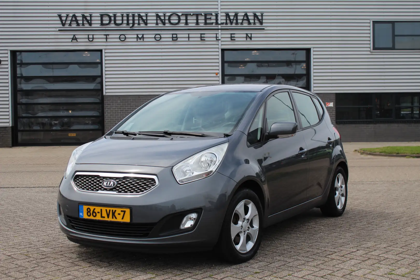 Kia Venga 1.6 CVVT X-Ecutive / Automaat / Trekhaak / N.A.P. Сірий - 1