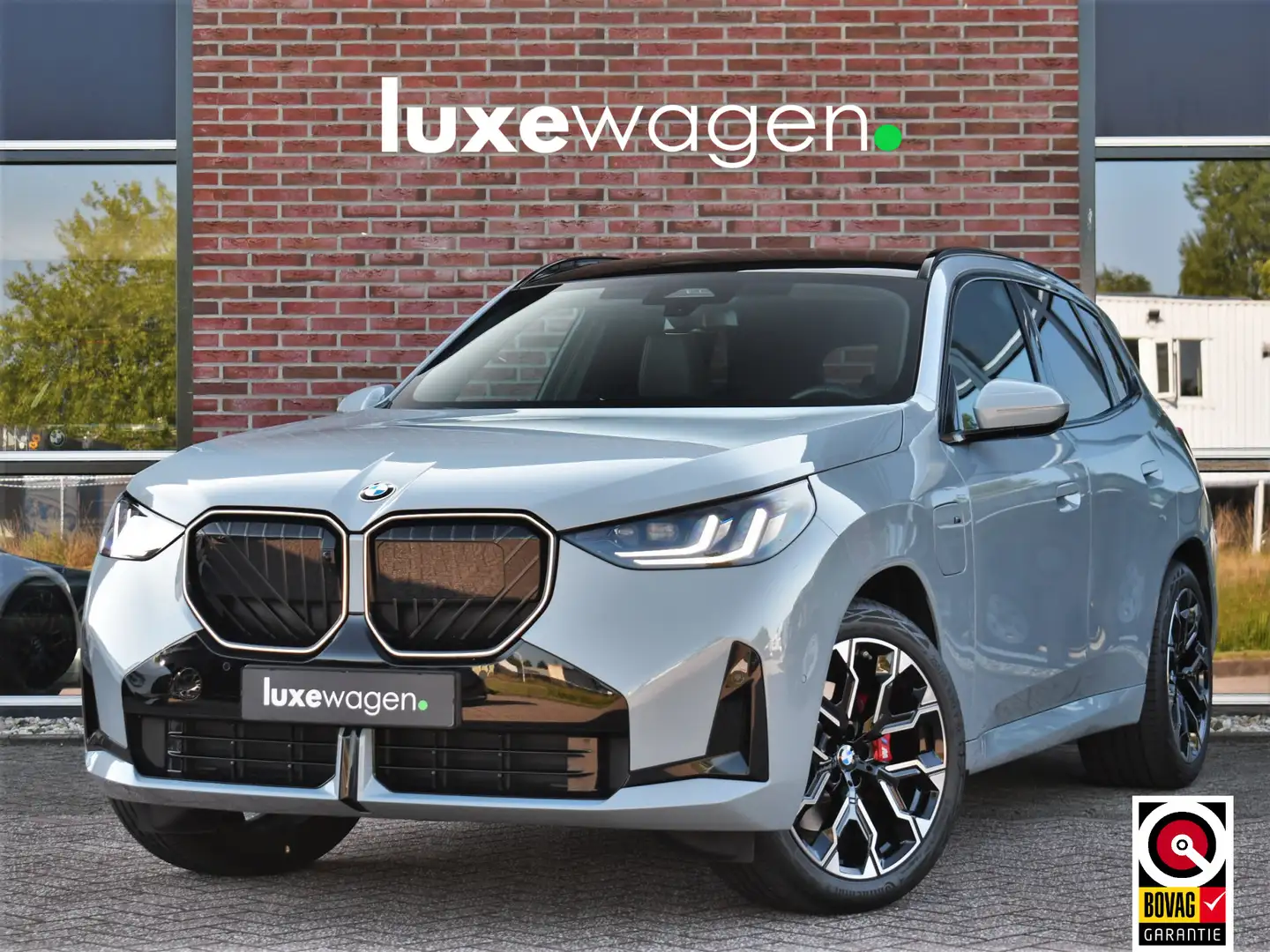 BMW X3 30e xDrive M-Sport | Alle opties | Direct leverbaa Gris - 1