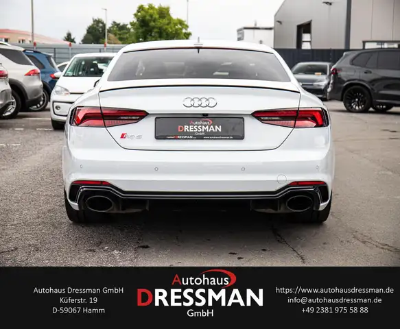 Audi RS5 view 5