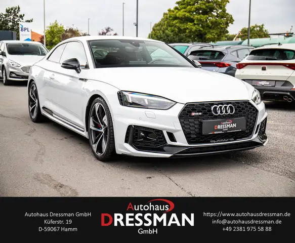 Audi RS5 view 3