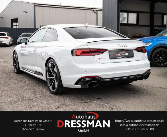 Audi RS5 view 6