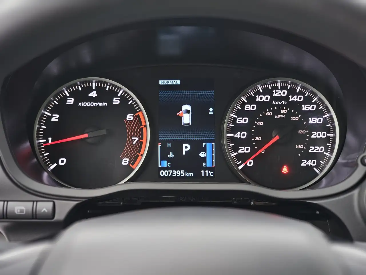 Mitsubishi Eclipse Cross снимка Mitsubishi Eclipse Cross