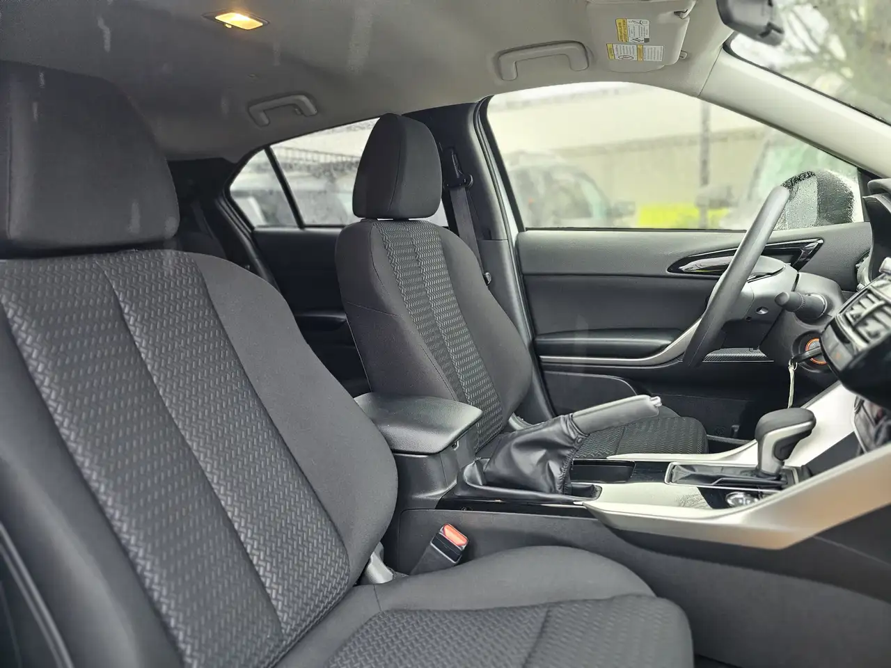Mitsubishi Eclipse Cross снимка Mitsubishi Eclipse Cross