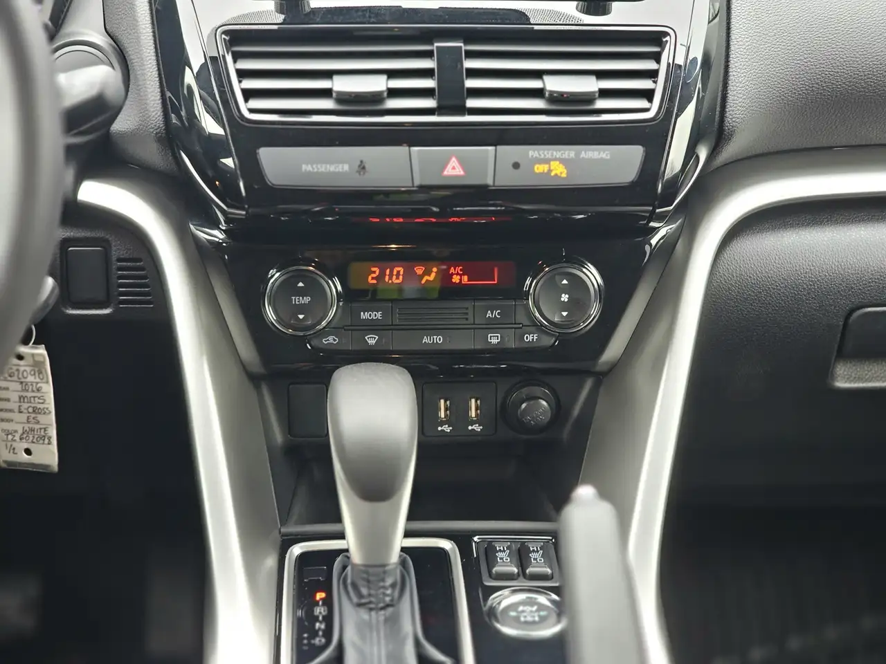 Mitsubishi Eclipse Cross снимка Mitsubishi Eclipse Cross