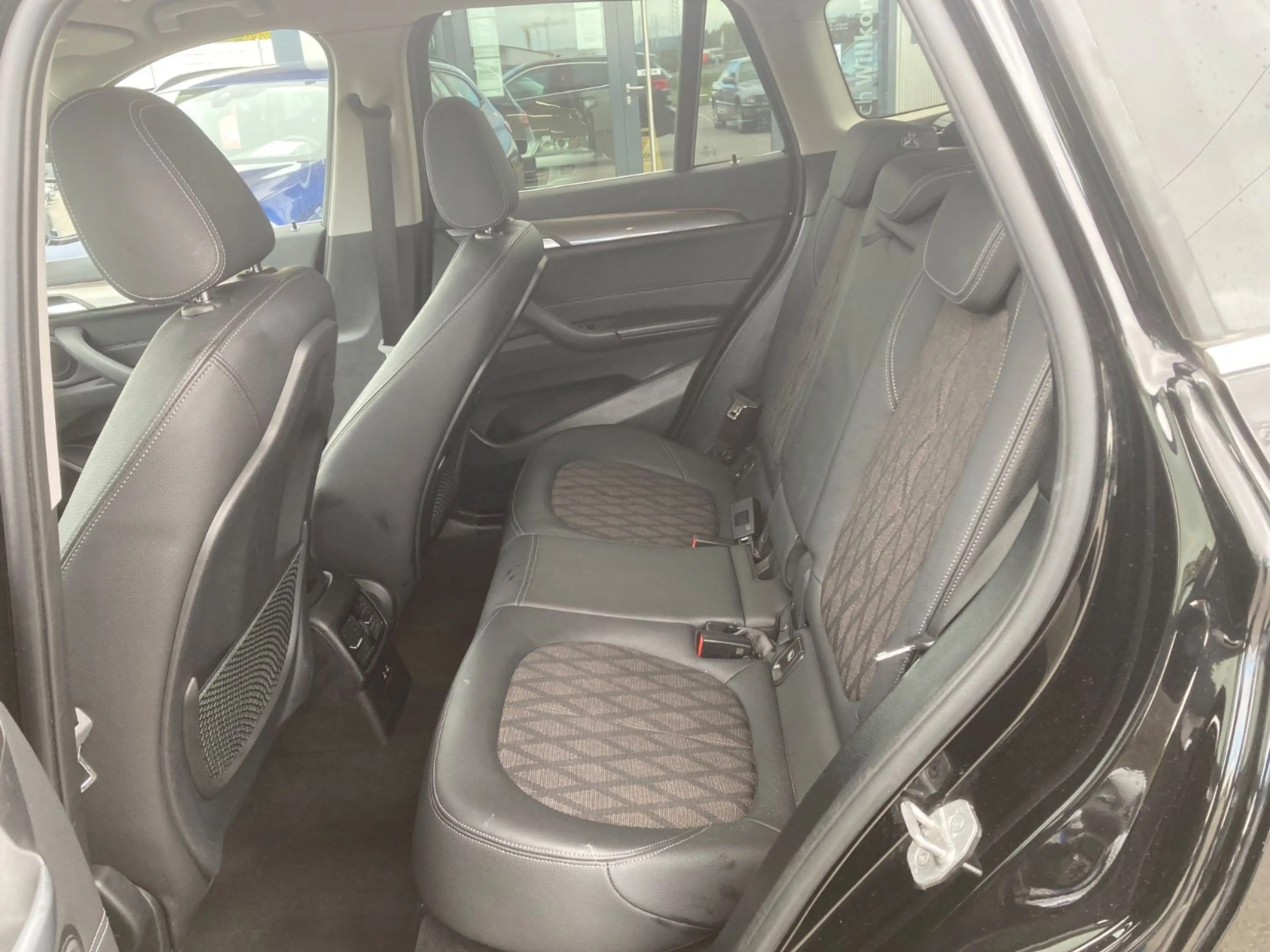 BMW X1 xDrive20i *LED*Navi*X-Line*Kamera* — photo 13