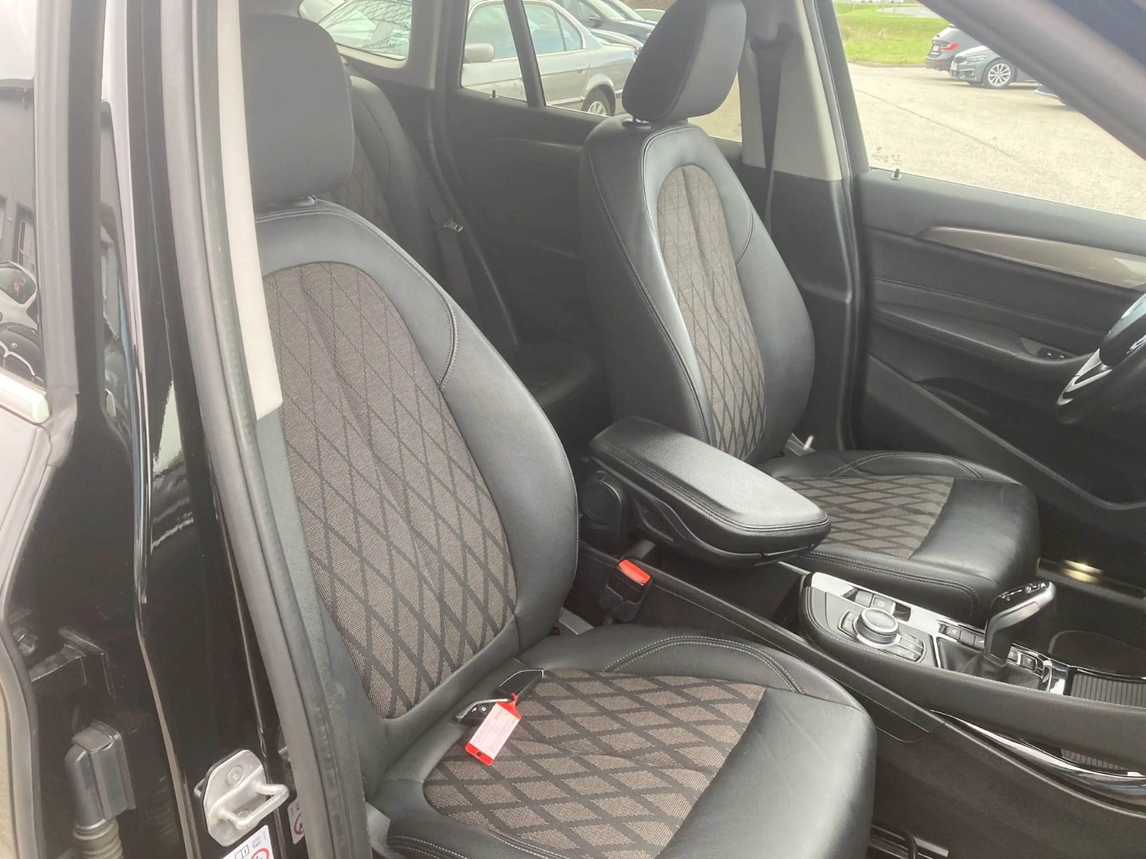 BMW X1 xDrive20i *LED*Navi*X-Line*Kamera* — photo 10
