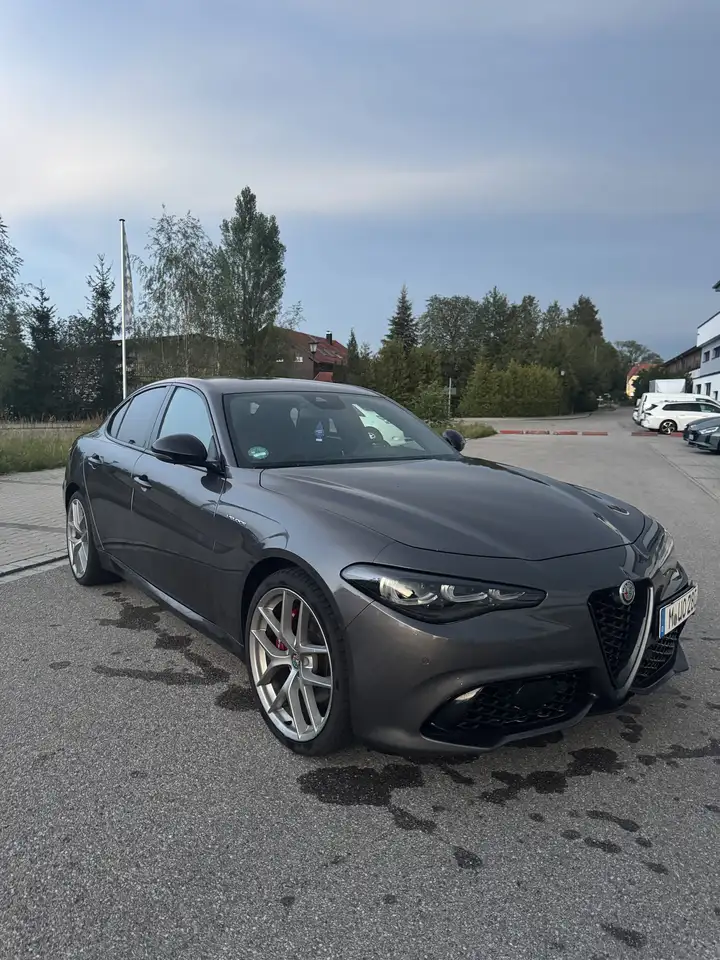 Alfa Romeo Giulia 2024