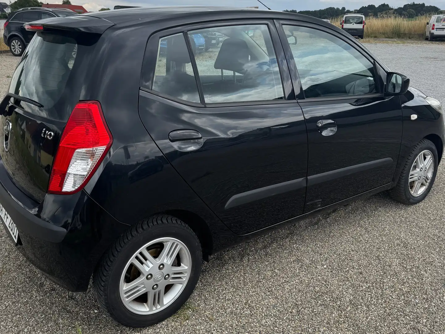 Hyundai i10 i10 1.2 Classic Schwarz - 2