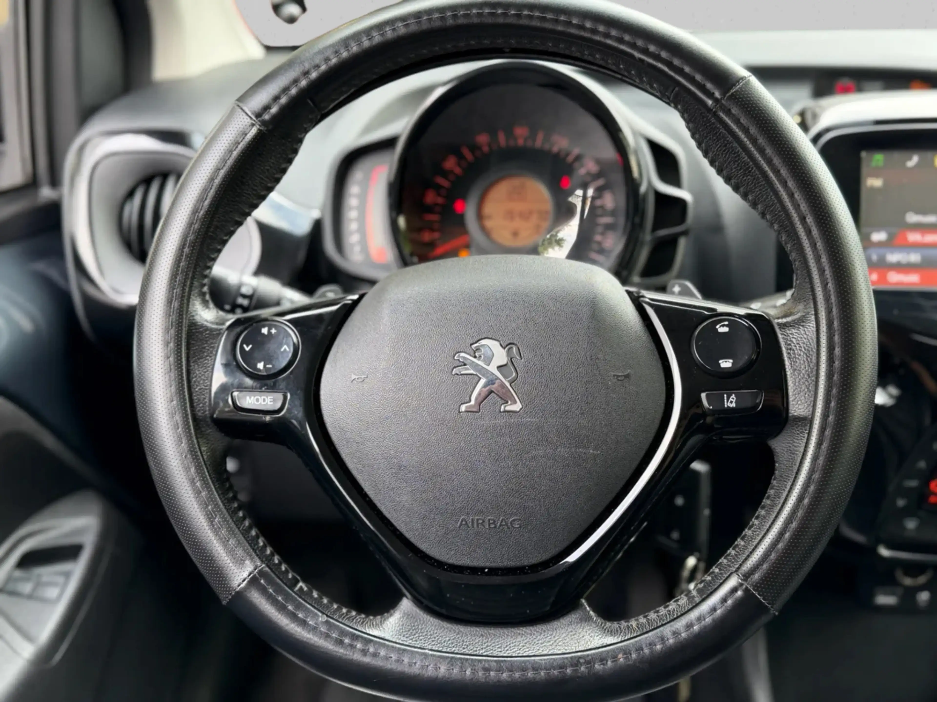 Peugeot 108 1.0 e-VTi Allure (NL-auto, Goed OndH, Leder, Stoel — photo 20