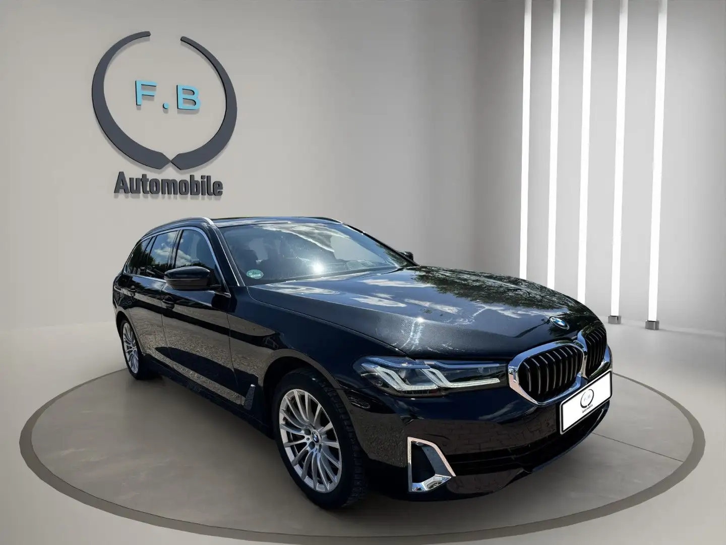 BMW 540 d xDrive Luxury Line/HEAD-UP/RDK/360*/UVM.. Schwarz - 1
